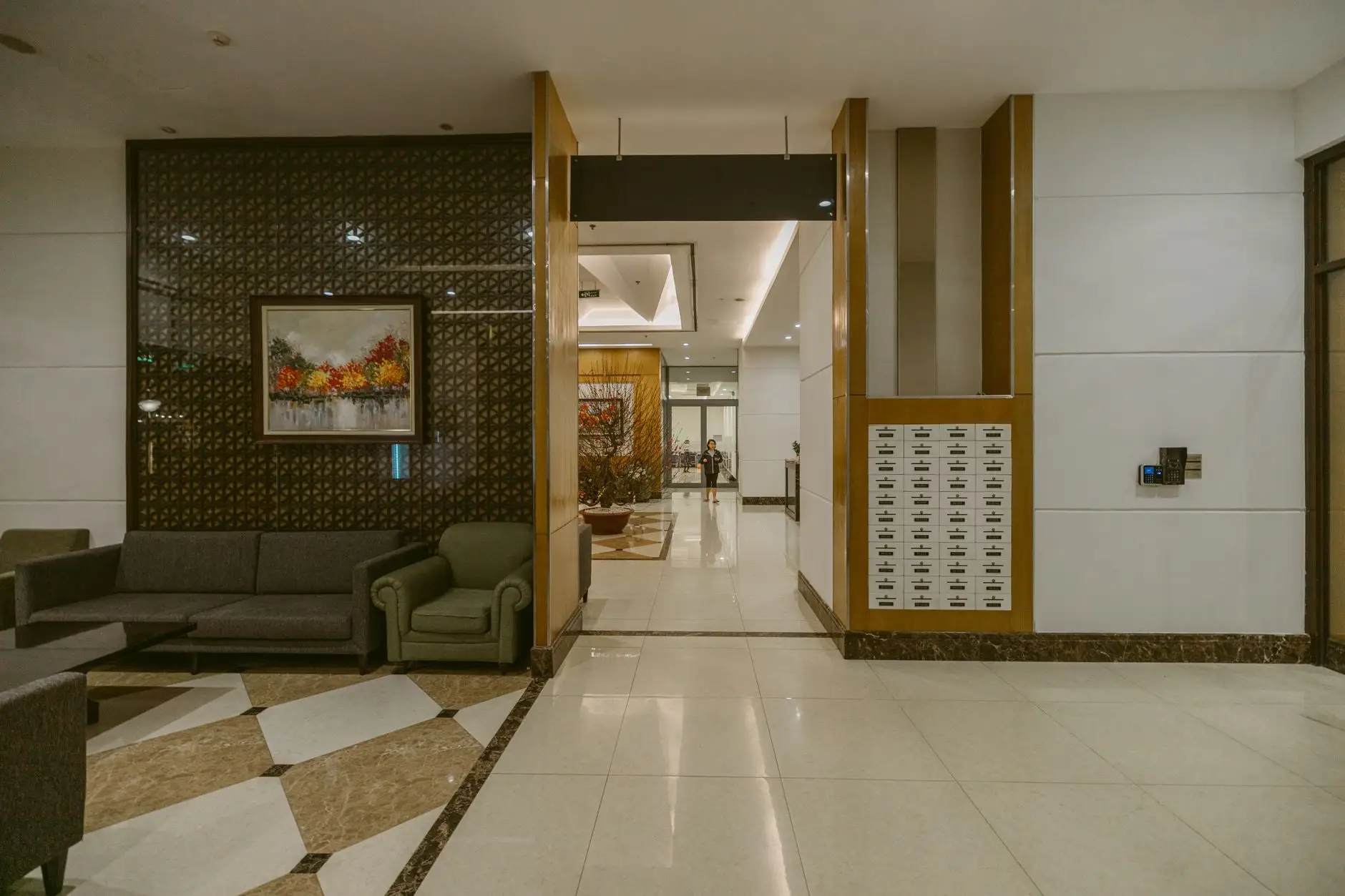 中小企业网站建设选型指南:从模板建站到定制开发的成本与效果对比