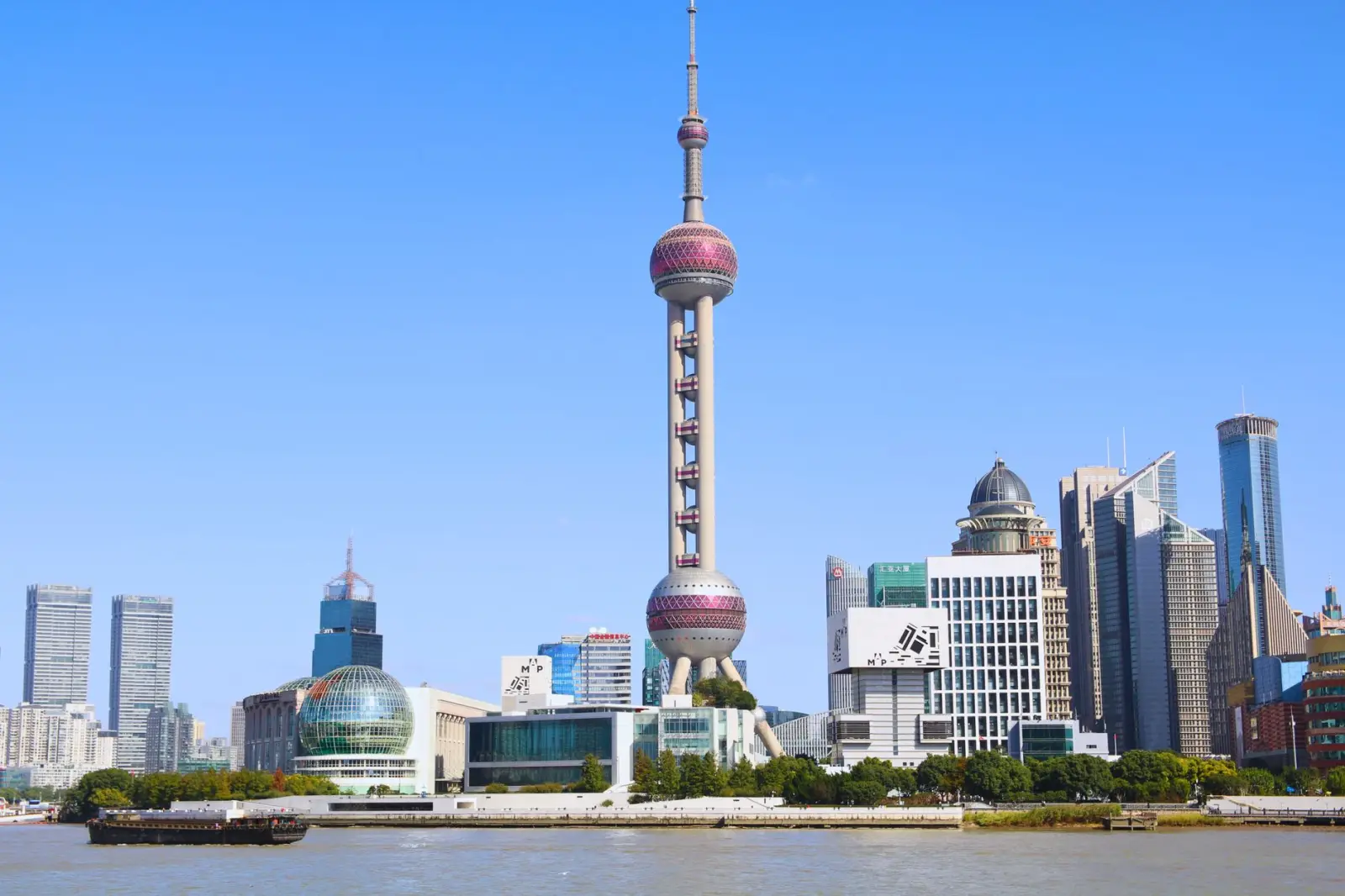 2025年企业网站建设新趋势:小程序与独立站融合发展路径